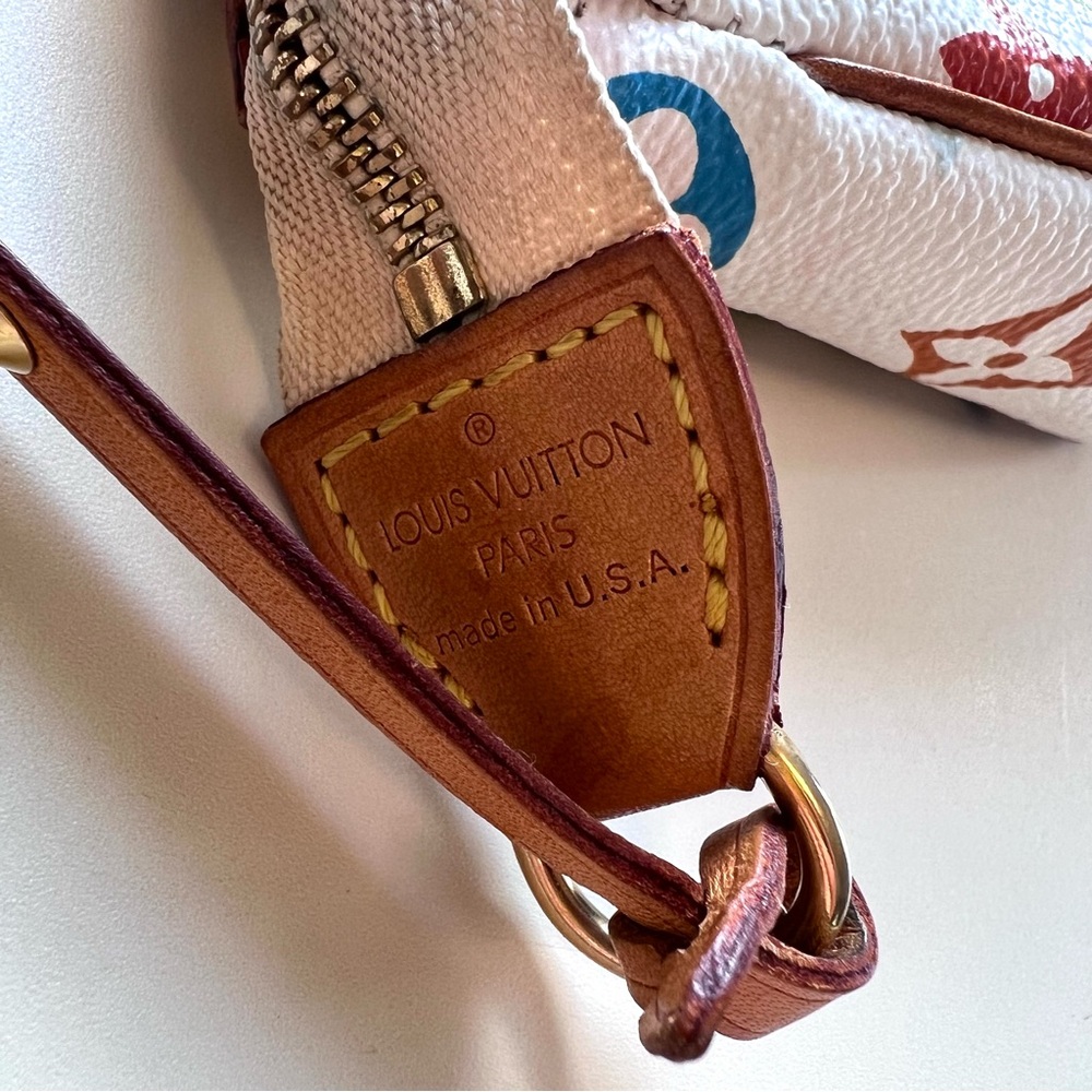 Iconic, Authentic Louis Vuitton Monogram Multicolore Pochette Accessoires - Picture 4 of 16